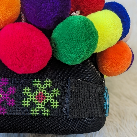 Hmong PNM pom pom hat - Picture 4 of 11